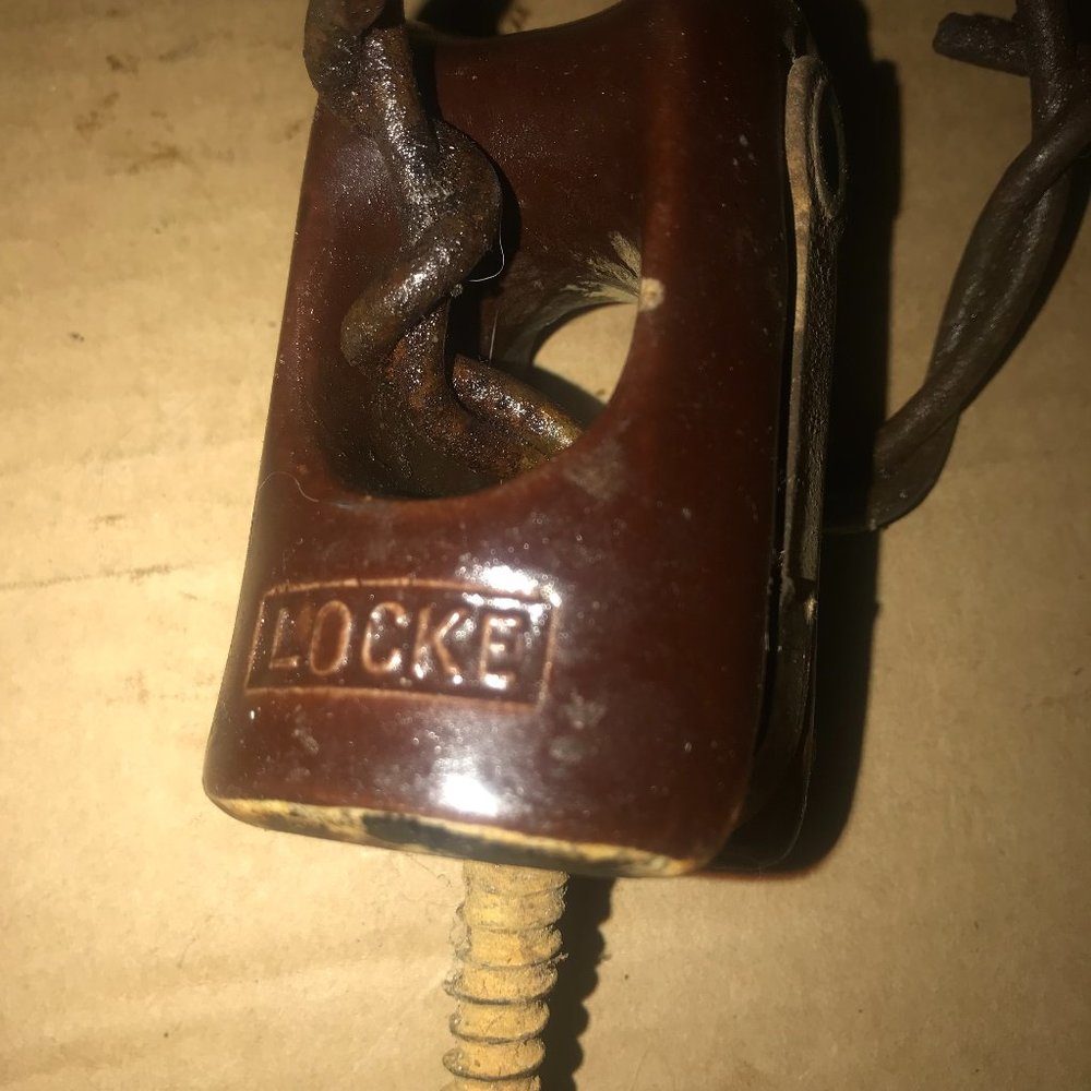 Antique Electric Line Porcelain Insulator Locke 0611
